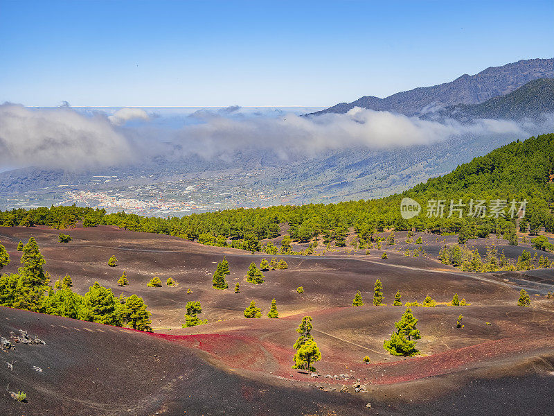 西班牙圣克鲁斯德特内里费省加那利岛拉帕尔马的塔布里恩特火山口国家公园