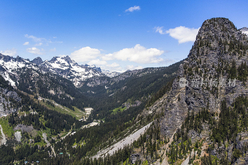 北卡斯卡德，华盛顿，从太平洋山脊步道(PCT)