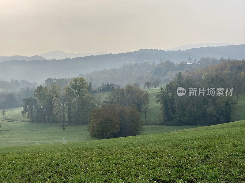 意大利-皮埃蒙特地区-勒朗河景观