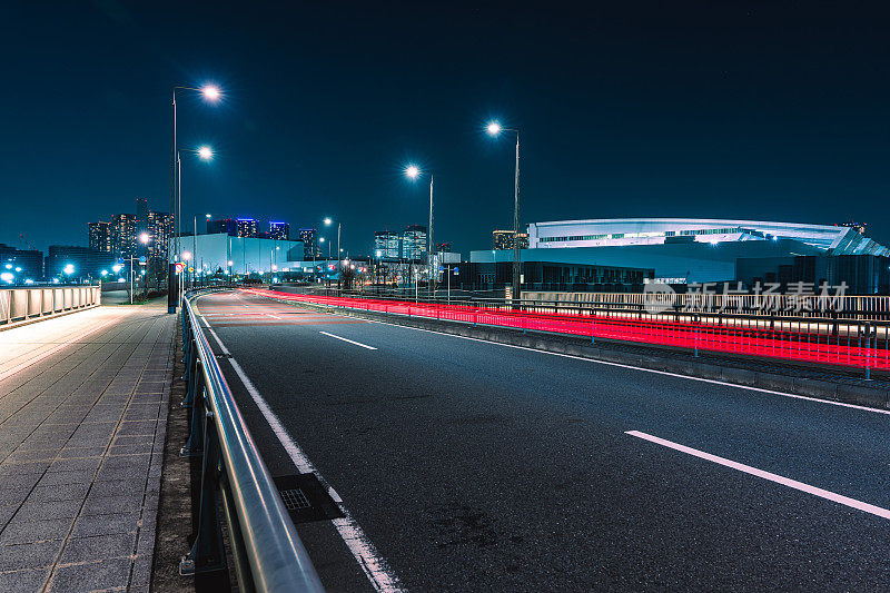 东京晴美码头和丰洲码头的城市道路