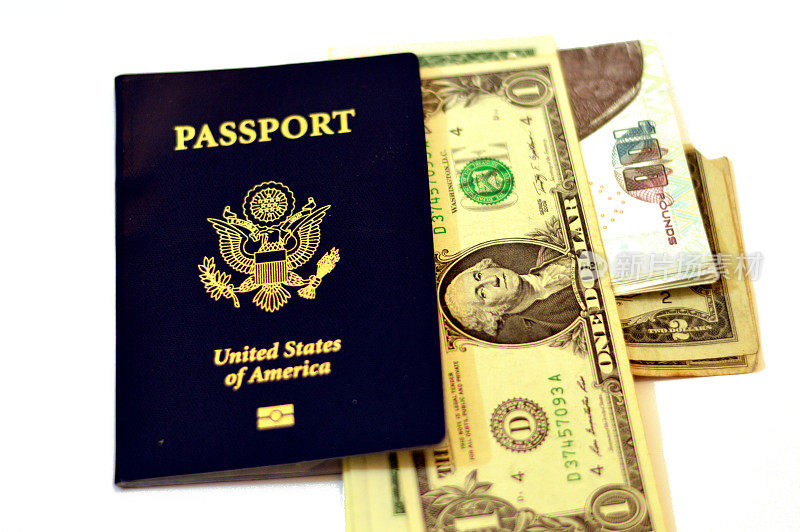 埃及货币英镑和美元用美国护照，护照是发给美国公民和国民的，旅游、旅游的概念，美国签证