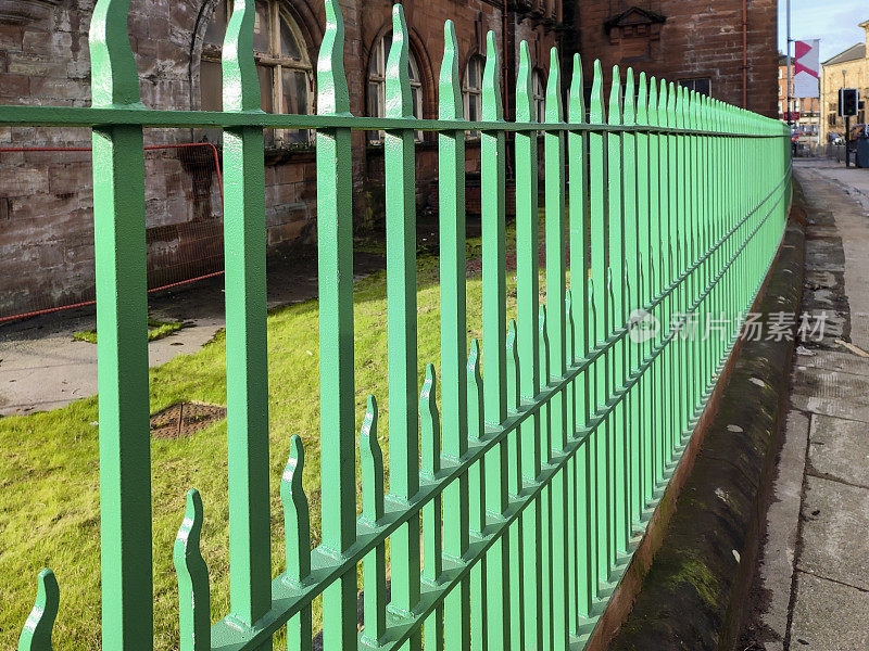 苏格兰、英格兰、英国格拉斯哥的铁制防护花园围墙