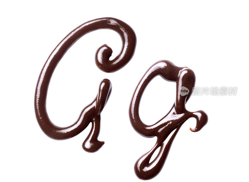 由融化的巧克力制成的拉丁字母的大小字母G，孤立在白色的背景上