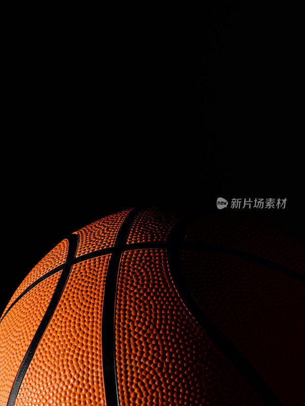 篮球在黑色