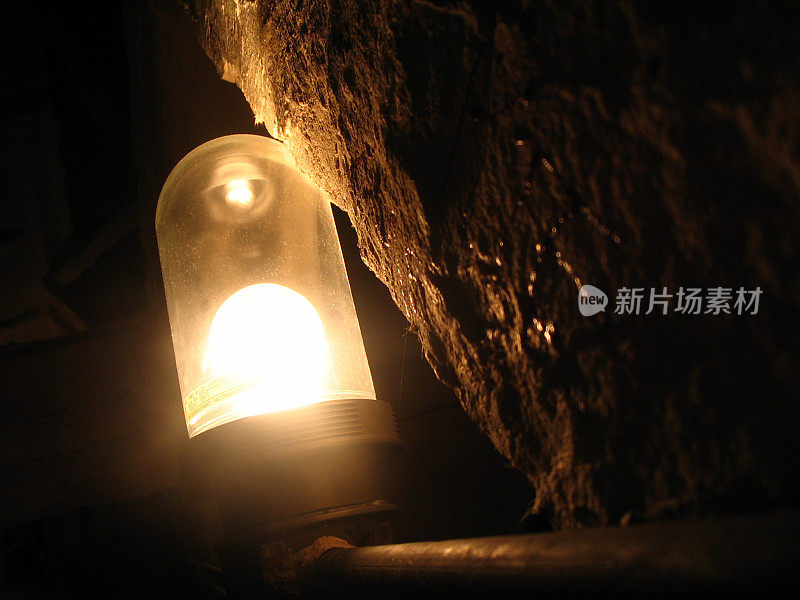 洞穴lighting1