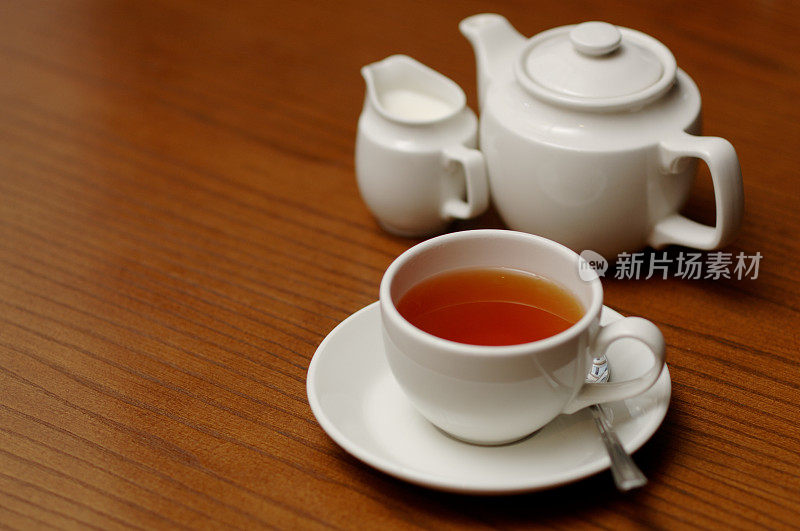 茶壶、茶杯和茶托