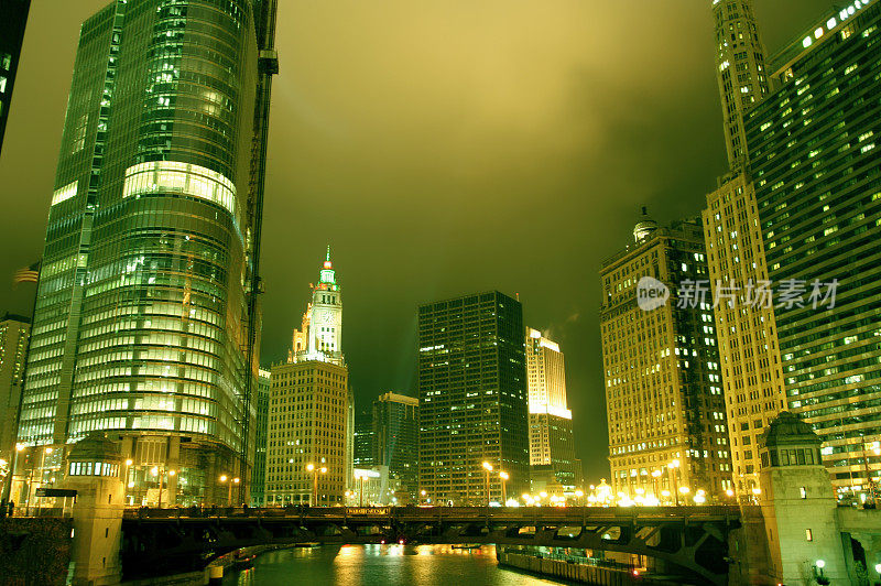 芝加哥夜晚时间