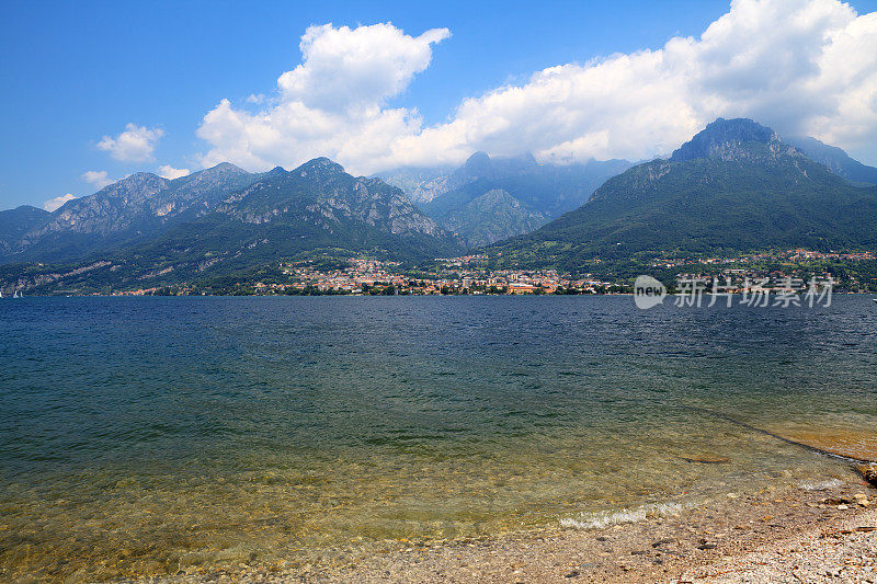 科莫湖，意大利的曼德罗·德尔·拉里奥。
