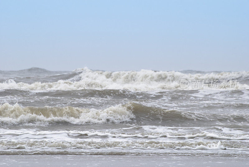 海滩上的海浪，北海，拷贝空间