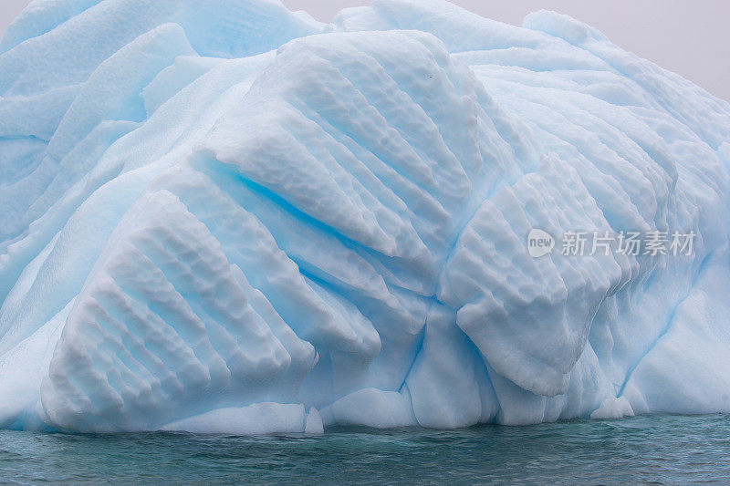 南极洲:皮诺拉海峡的冰山