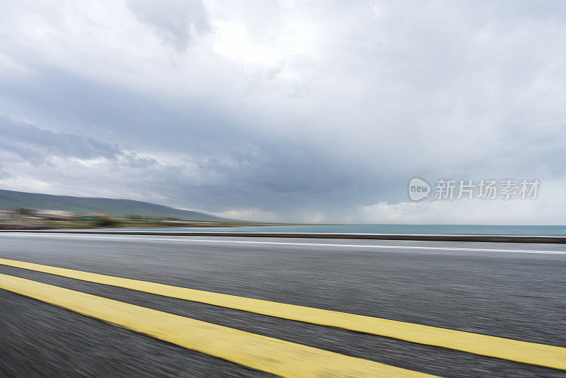 海岸线上的空路