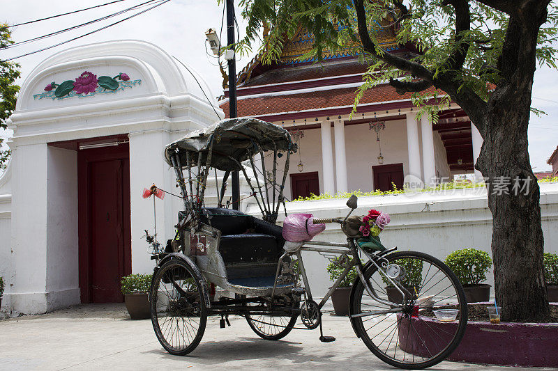 泰国风格的复古三轮车或人力车