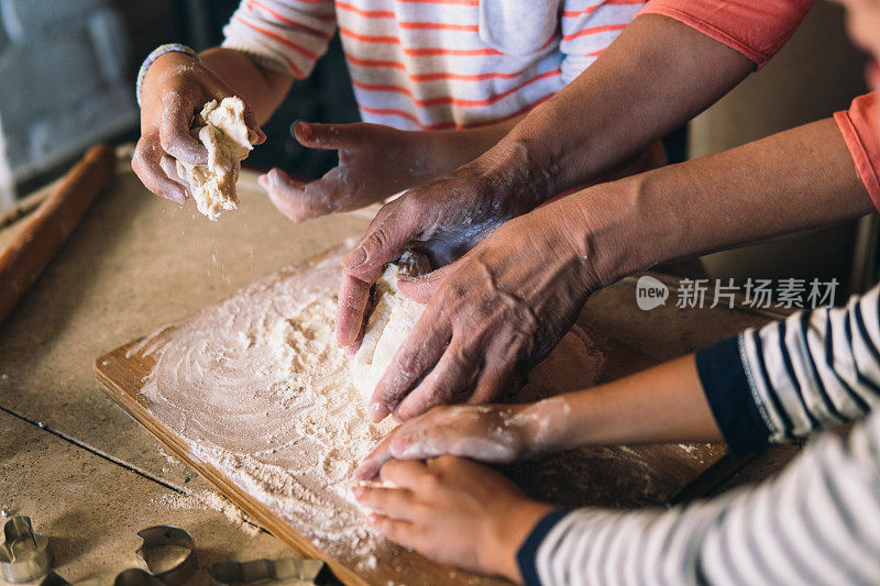 用手做饼干面团