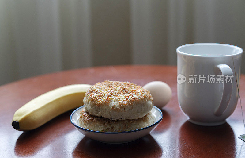 中国传统小吃:芝麻酥饼