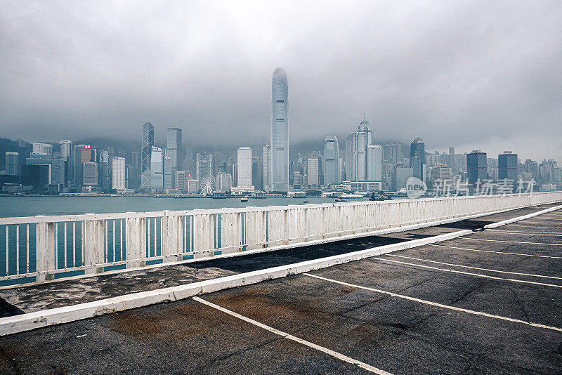 香港维多利亚港能见度低