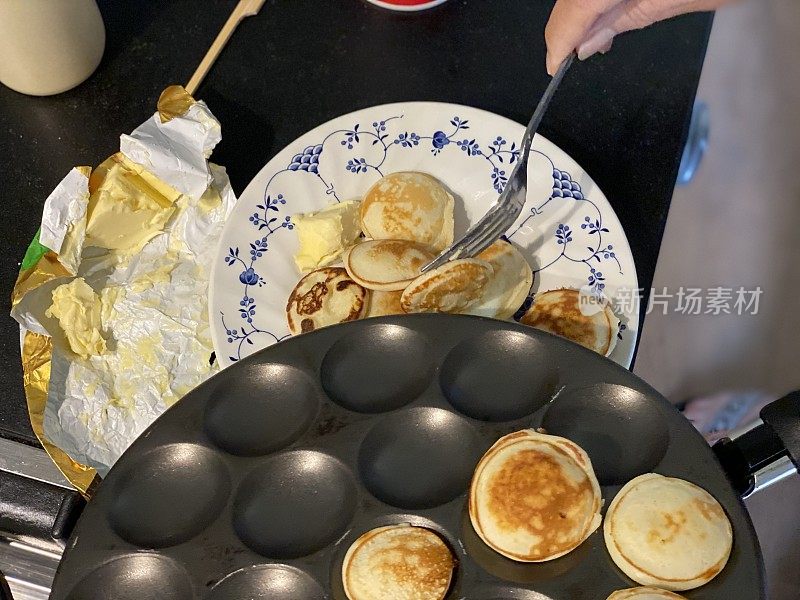 准备荷兰poffertjes