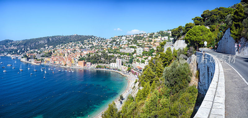 路在Villefranche-sur-Mer