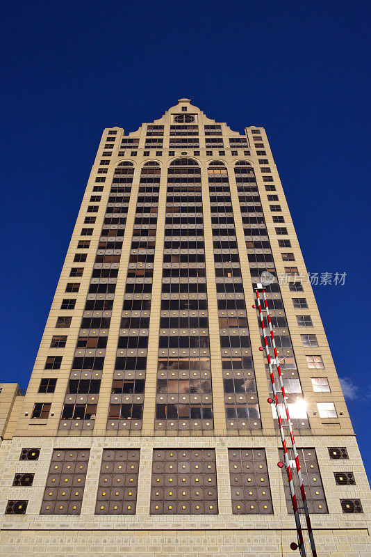 抬头100东威斯康辛又名Faison大厦，密尔沃基，威斯康星州，美国
