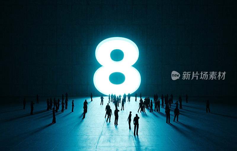 一群人在等待发光的8号