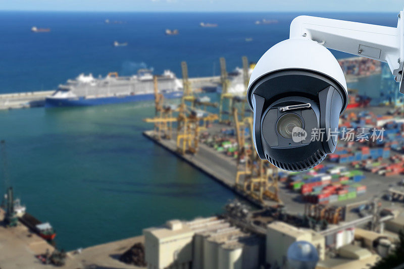 港口进出口物流的交通安全摄像头监控(CCTV)特写。