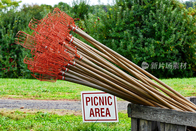 苹果园竿子采摘工具