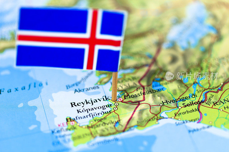 冰岛地图和旗帜