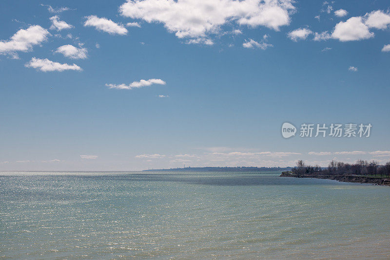 加拿大多伦多的安大略湖岸线