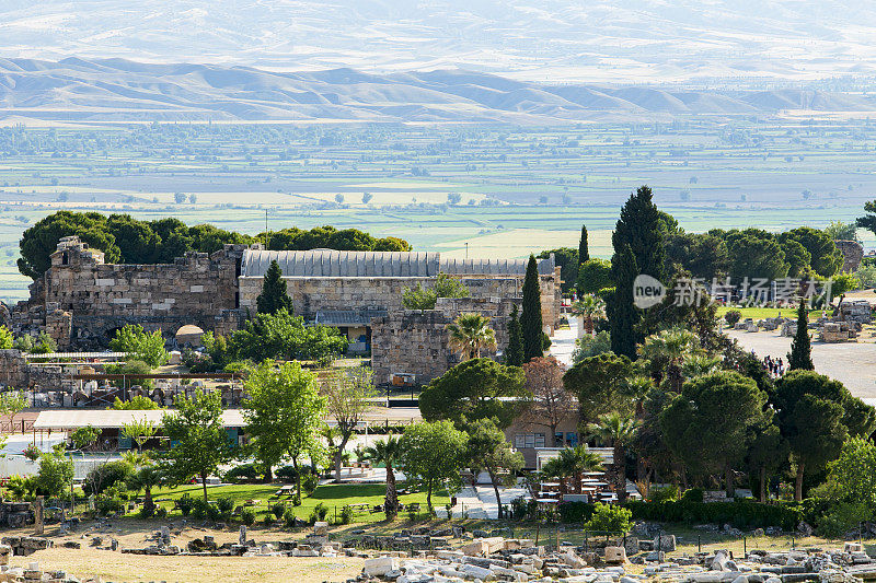 希拉波利斯地区在土耳其的pamukkale