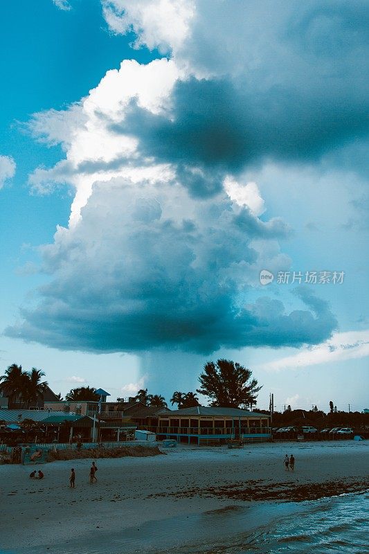 迈尔斯堡海滩暴雨漏斗