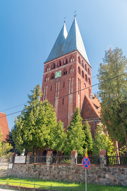 波兰奥斯特罗达的福音派和卫理派天主恩典教区。