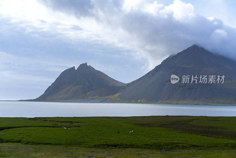 冰岛东南角的蝙蝠侠山