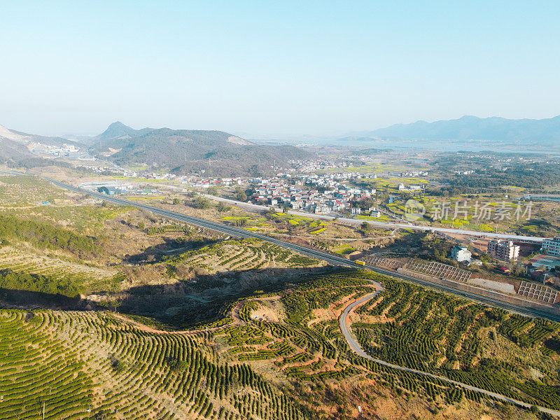 中国美丽的村庄和公路