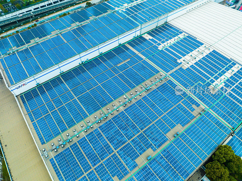 太阳能电池板为未来提供绿色、清洁和可再生能源