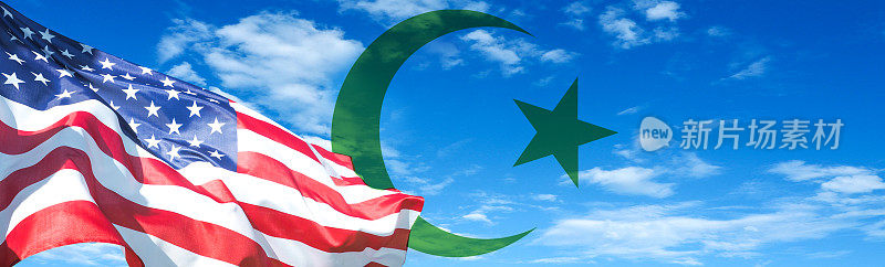 天空背景上有美国国旗和伊斯兰符号。全国宗教自由日