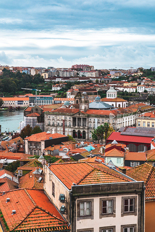 老波尔图城，建筑在Ribeira，杜罗河，葡萄牙