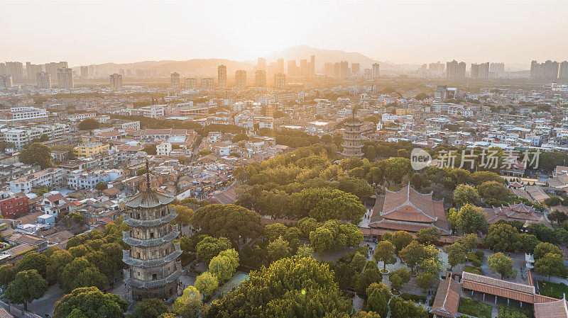 中国福建省泉州市历城区泉州西街及开元寺航拍图