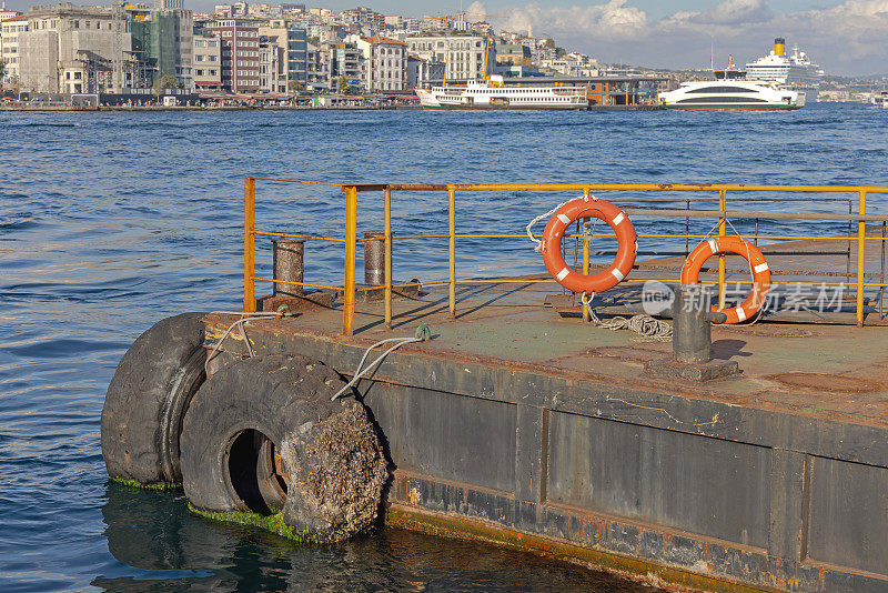 伊斯坦布尔浮船坞