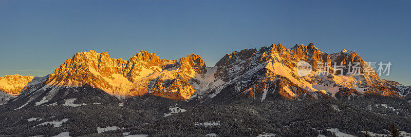 凯泽山脉的Alpenglow