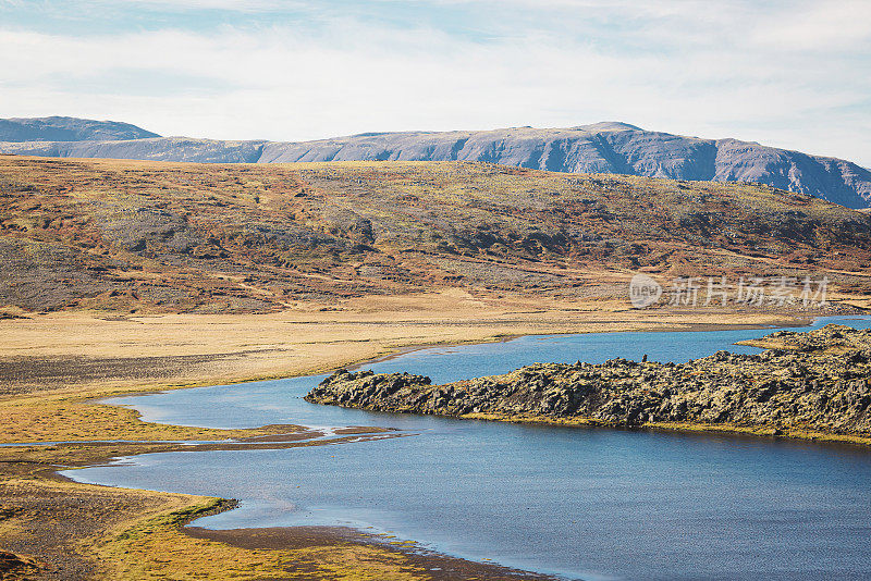 Selvallavatn湖的秋天-冰岛，2022年9月