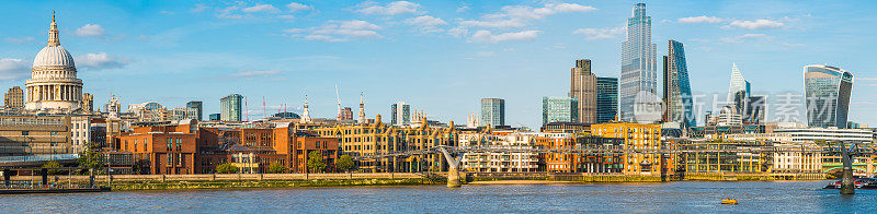 伦敦圣保罗大教堂城摩天大楼俯瞰泰晤士河堤岸全景