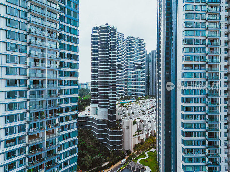 无人机拍摄的香港数码港佳逸住宅