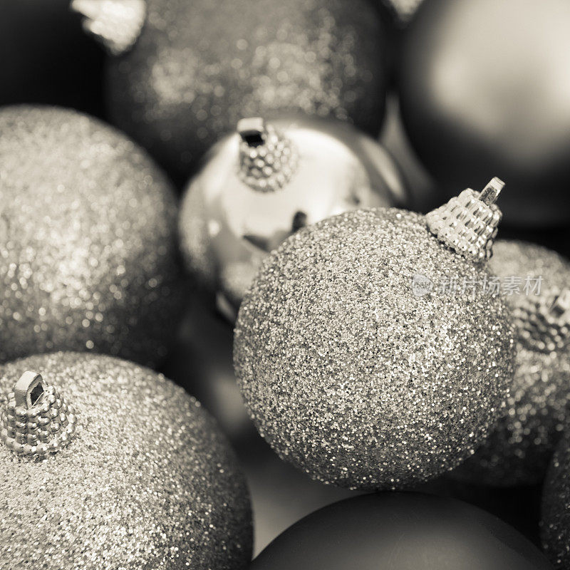 银色圣诞彩球装饰