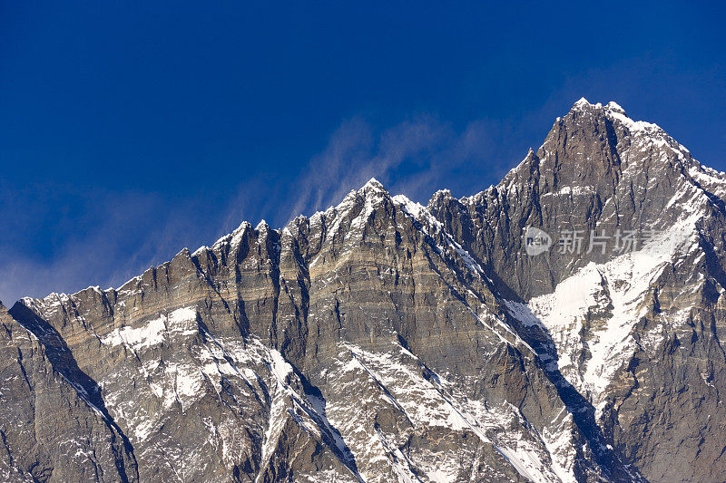 Lhotse。珠峰电路。尼泊尔的动机