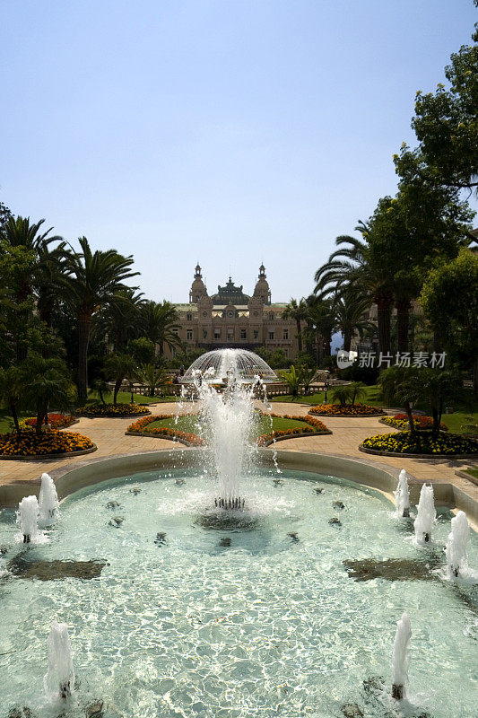 摩纳哥赌场广场的喷泉