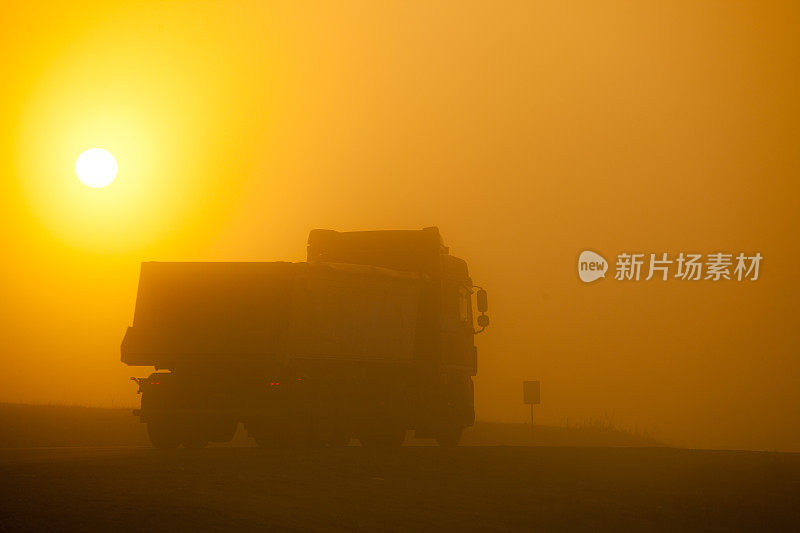 多雾的早晨