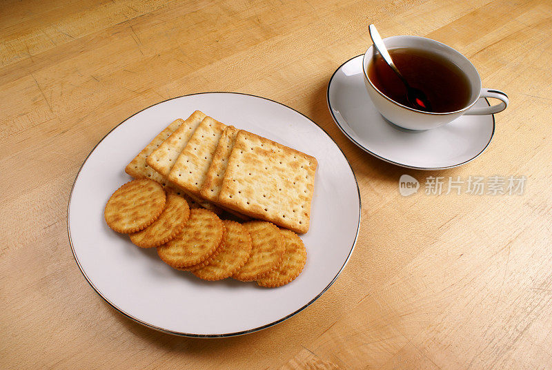 一杯茶和零食