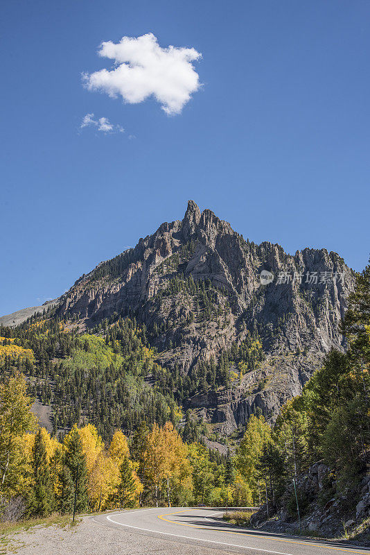 斯内费尔斯山