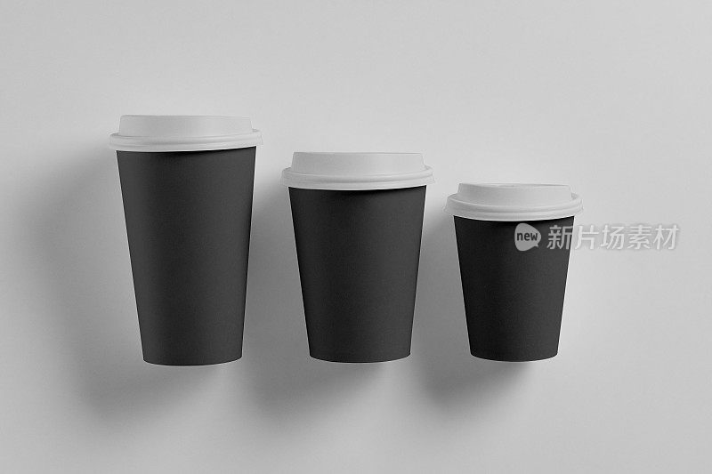 纸制黑咖啡杯与白色盖子隔离在白色背景