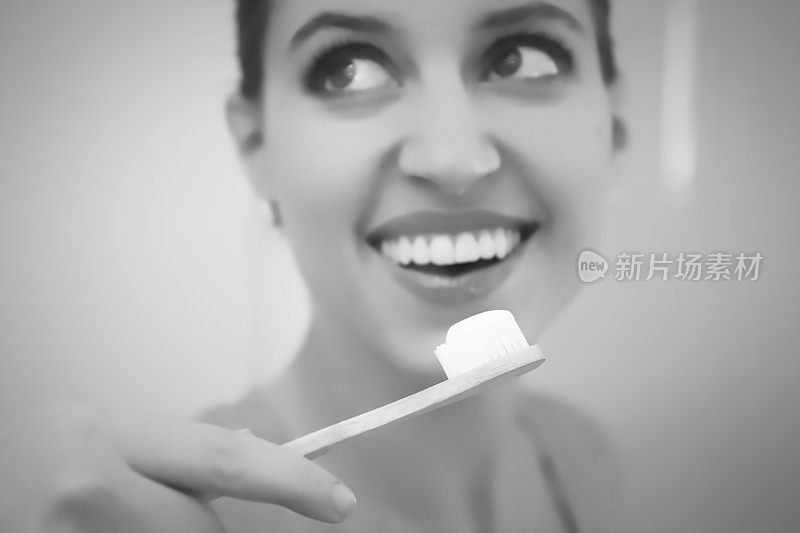 不要用塑料竹牙刷刷牙