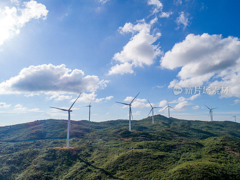 风力发电大面积分布在山区